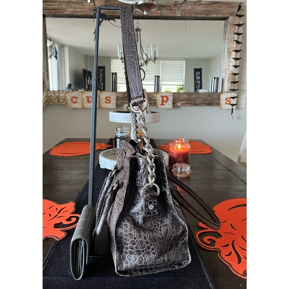 Michael Kors Hamilton Purse and Wallet Set - Picture 5 of 13